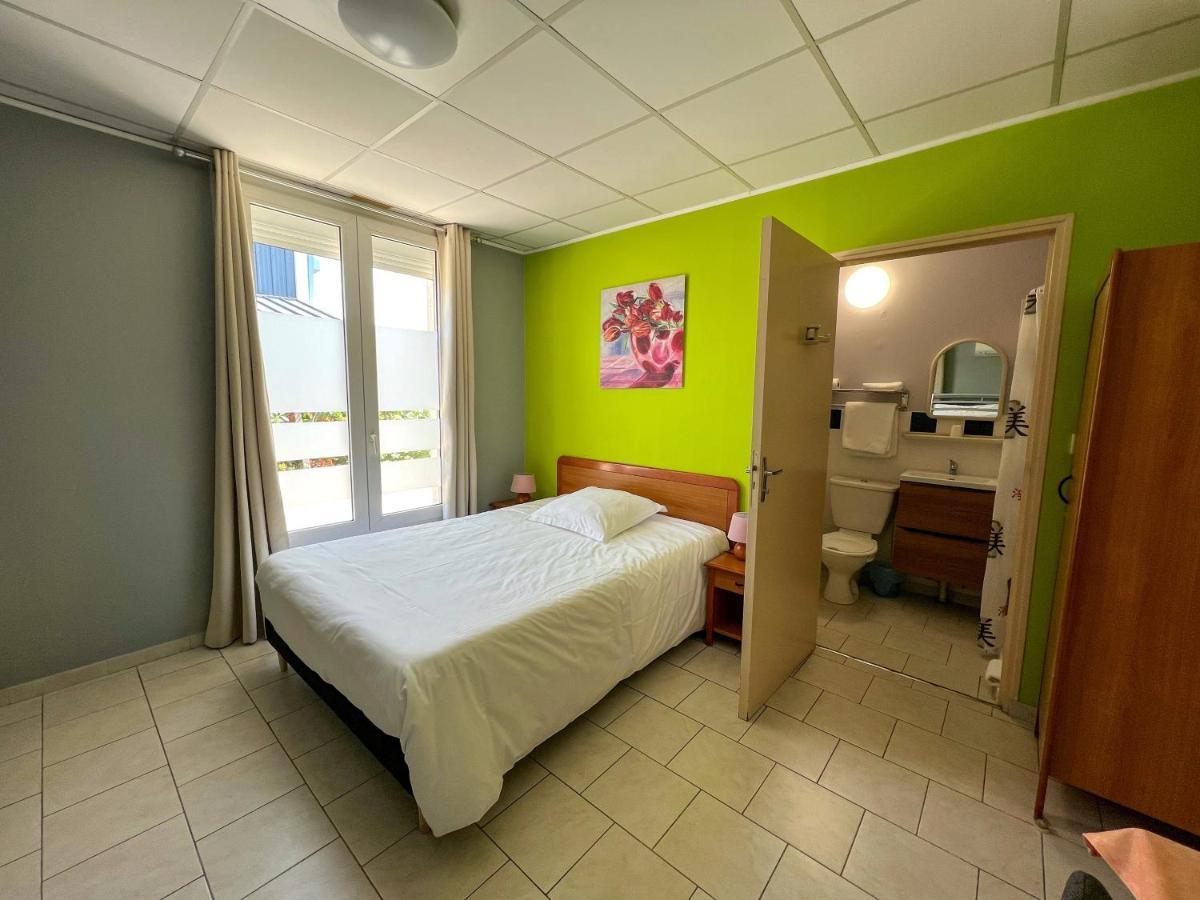 فندق Le Petit Logis Beaumont-en-Véron المظهر الخارجي الصورة