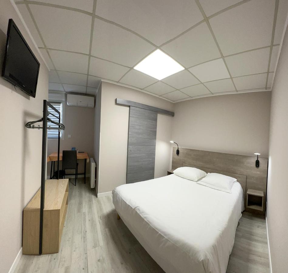 فندق Le Petit Logis Beaumont-en-Véron المظهر الخارجي الصورة
