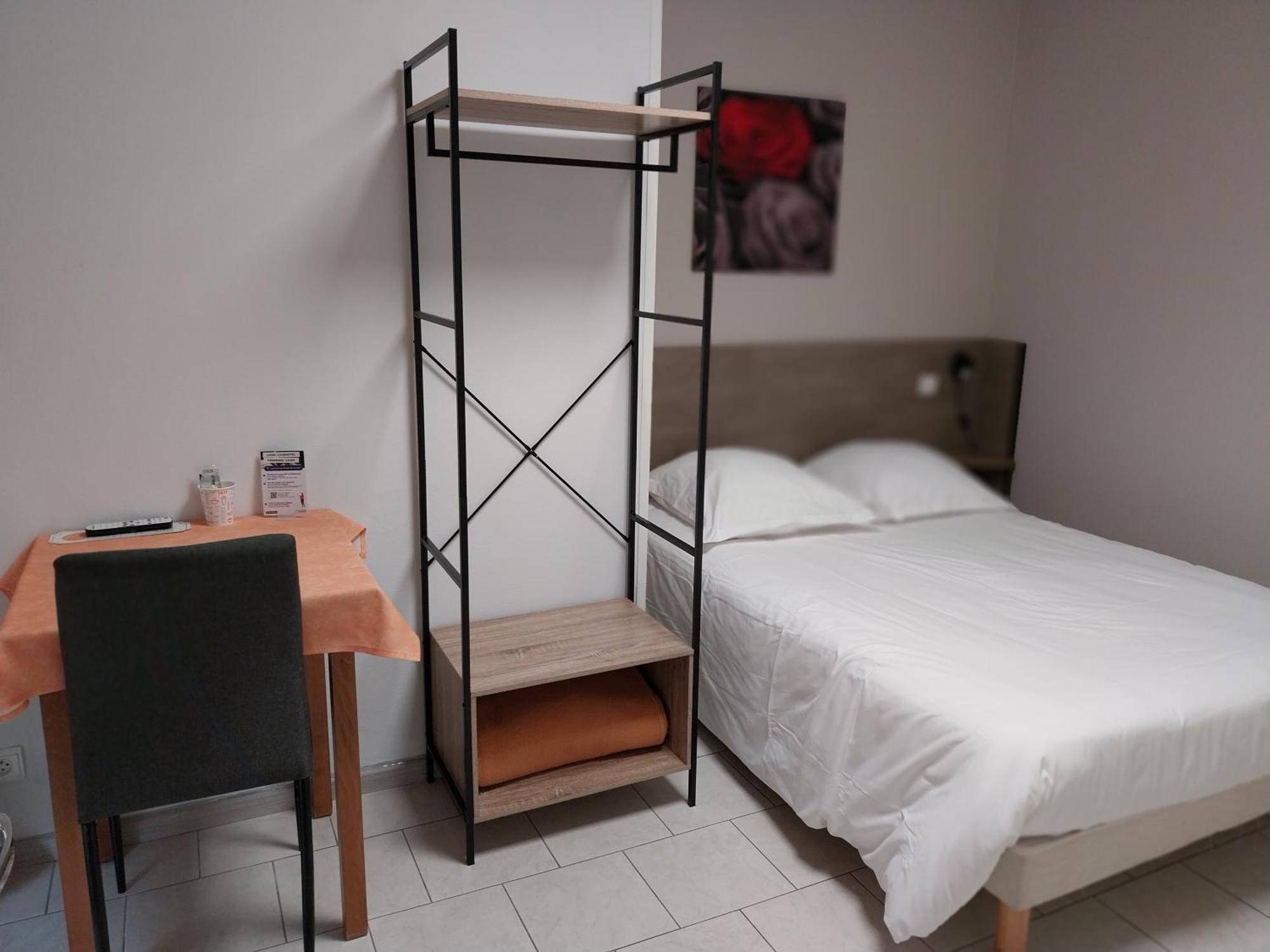 فندق Le Petit Logis Beaumont-en-Véron المظهر الخارجي الصورة